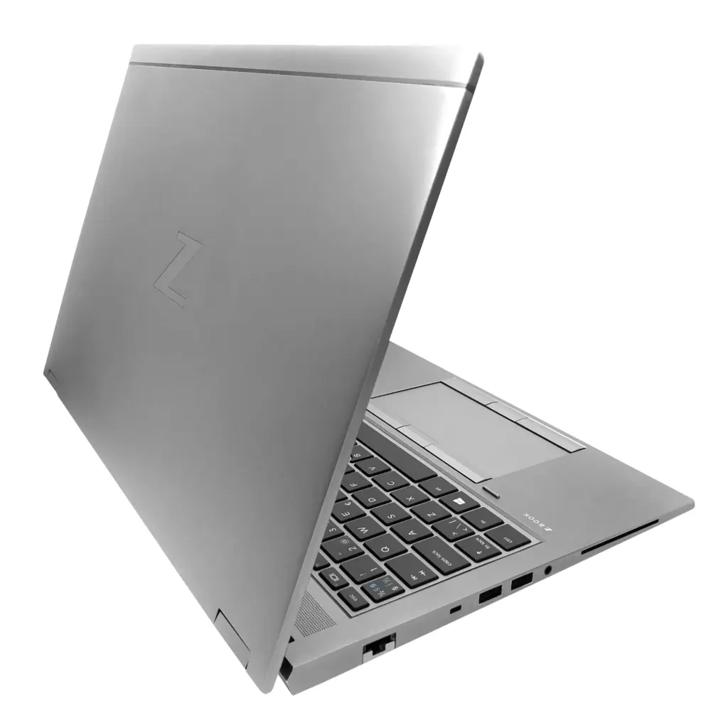 HP ZBook Fury 15 G8 vasen kylki, jossa näkyvät verkkoportti ja nopeat USB-liitännät.