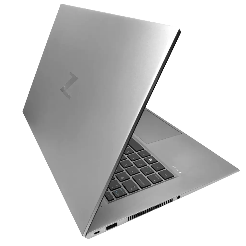 HP ZBook Studio G8 vasen kylki, jossa näkyvät audioliitäntä ja USB-portti.